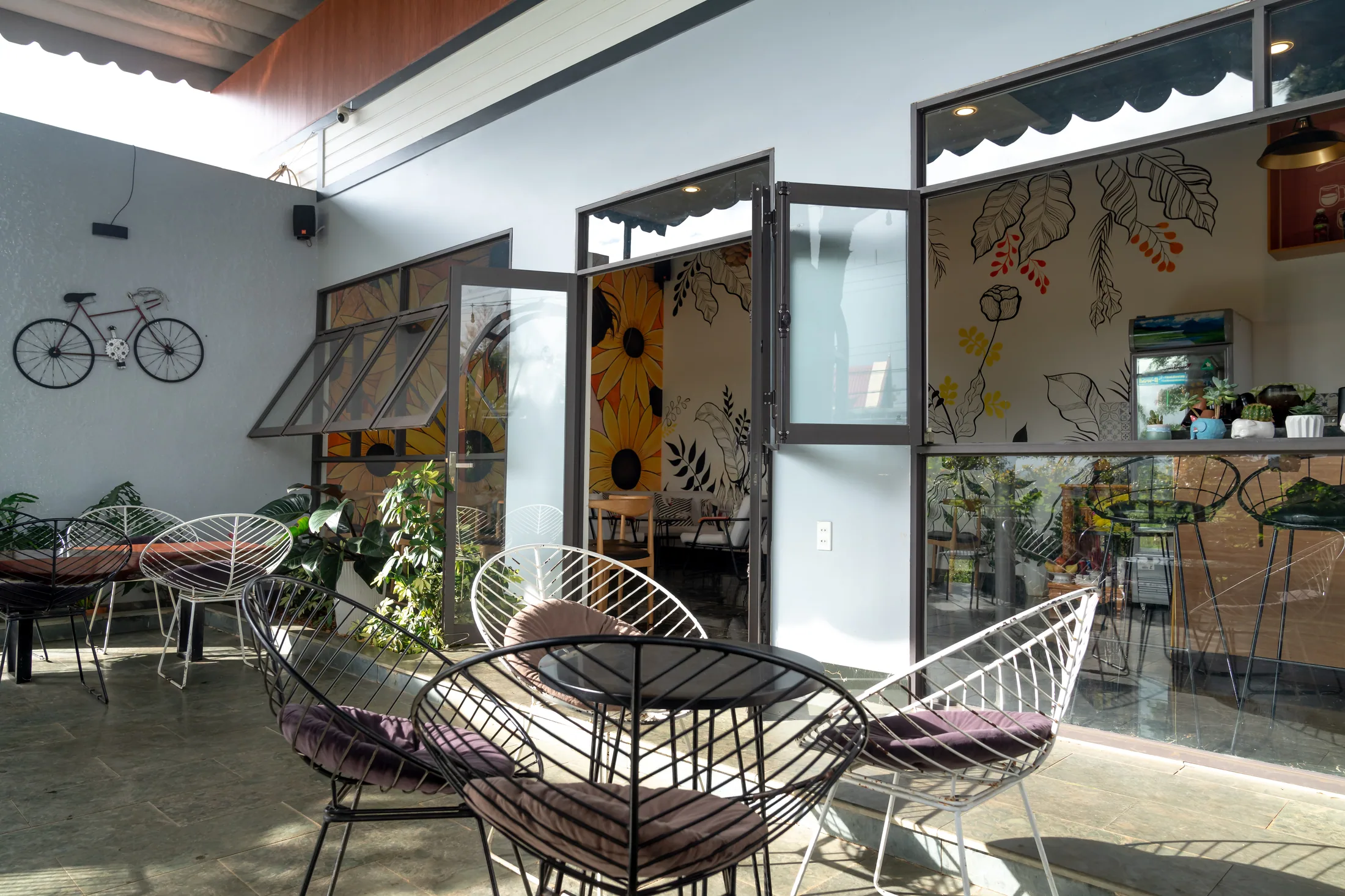Café Interiors in Sri Lanka